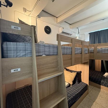 Twenty Two Place Hostel - Sukhumvit 22 Bangkok Exterior foto